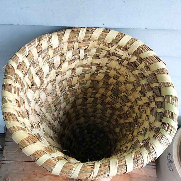 Tall Decorative Bee Skep - Picture 4 of 4